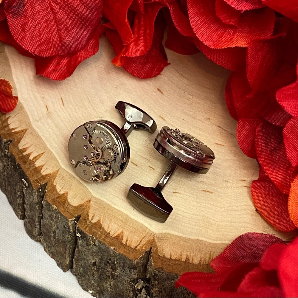 Gunmetal Steampunk Skeleton Clock Gears Cufflinks - Picture 12 of 16